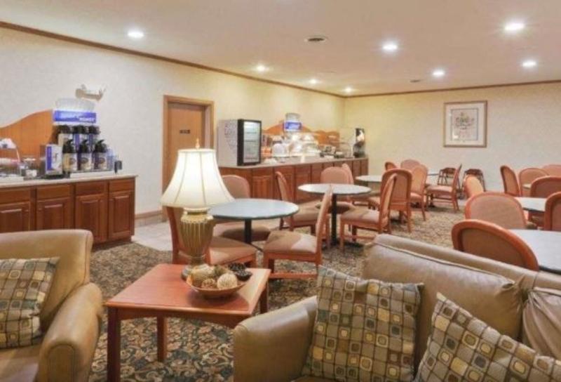 Hotel Baymont By Wyndham Portage Extérieur photo